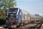 Northbound Hiawatha Service comes into the station